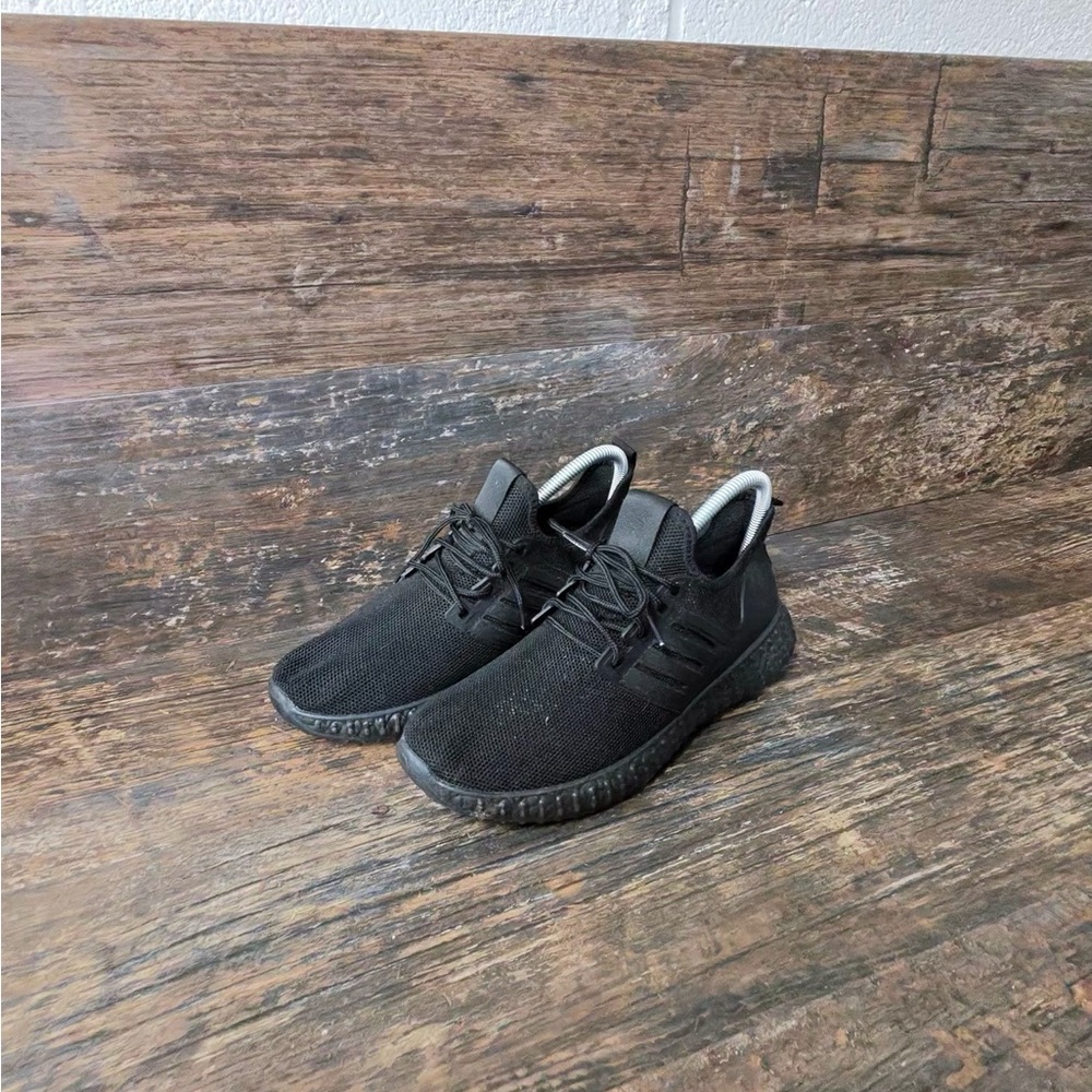 Sleek Epicstep Black Women's Athletic Shoes